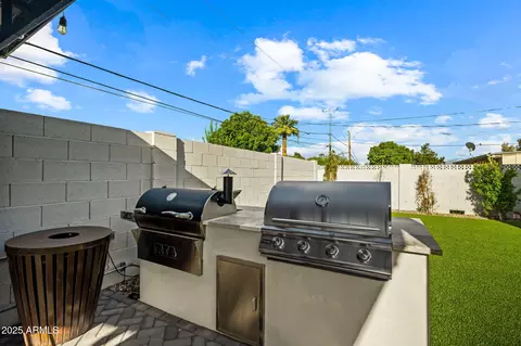 Other - 928 E Berridge Ln, Phoenix, AZ 85014 photo 12 of 20