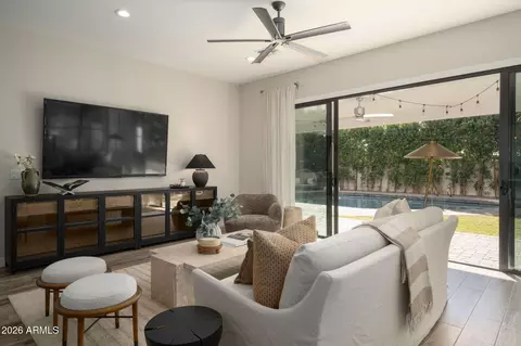 Living - 4533 E Montecito Ave, Phoenix, AZ 85018 photo 1 of 1