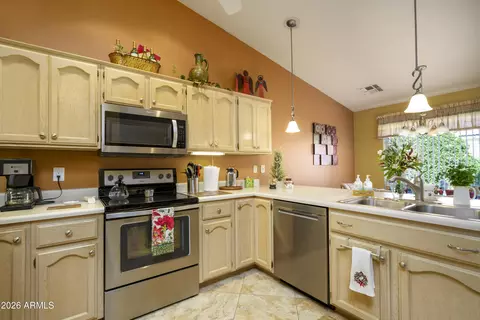 Kitchen - 11018 E Keats Ave E, Mesa, AZ 85209 photo 2 of 2