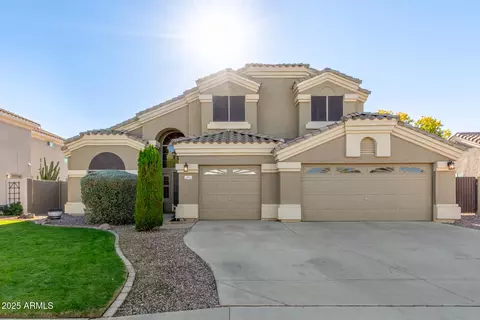 111 W Windsor Dr, Gilbert, AZ 85233 photo 2