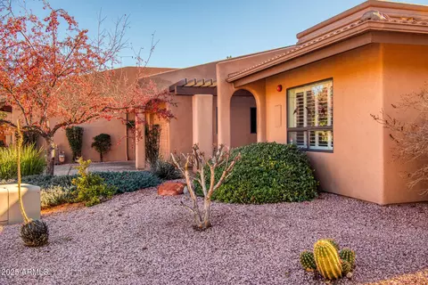 135 Arroyo Seco Dr, Sedona, AZ 86336