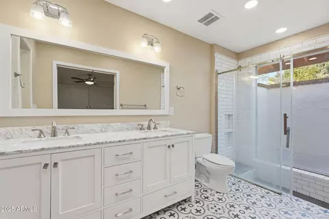 Bath - 914 S 132nd St, Gilbert, AZ 85233 photo 1 of 3