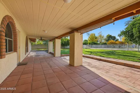 Exterior - 914 S 132nd St, Gilbert, AZ 85233 photo 3 of 14