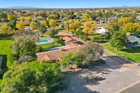 View/Area - 914 S 132nd St, Gilbert, AZ 85233 photo 6 of 9