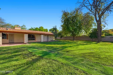 Exterior - 914 S 132nd St, Gilbert, AZ 85233 photo 12 of 14