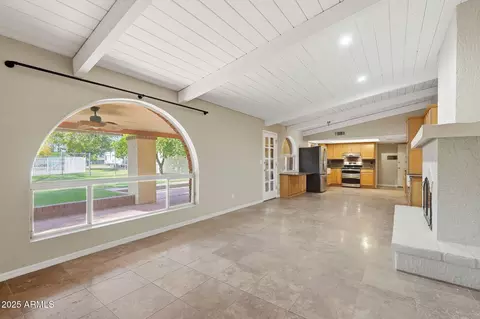 Living - 914 S 132nd St, Gilbert, AZ 85233 photo 3 of 3