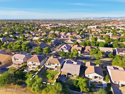 View/Area - 1709 E Beverly Rd, Phoenix, AZ 85042 photo 7 of 7