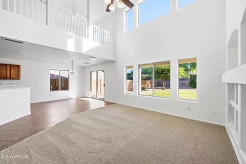 Living - 1709 E Beverly Rd, Phoenix, AZ 85042 photo 4 of 6