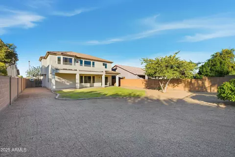 Exterior - 1709 E Beverly Rd, Phoenix, AZ 85042 photo 7 of 9