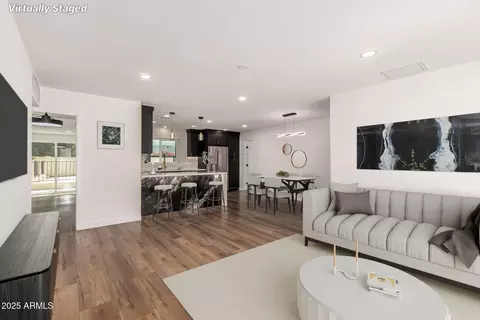 3707 E Amelia Ave, Phoenix, AZ 85018 photo 3