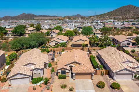 View/Area - 2246 E Soft Wind Dr, Phoenix, AZ 85024 photo 1 of 6