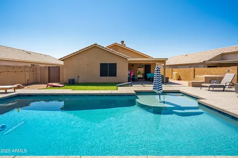 Exterior - 2246 E Soft Wind Dr, Phoenix, AZ 85024 photo 6 of 8