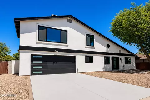 Exterior - 2210 Everett Dr, Phoenix, AZ 85022 photo 2 of 12