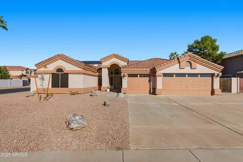 Exterior - 656 W Johnson Dr, Gilbert, AZ 85233 photo 1 of 7