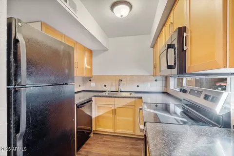 2662 E Oakleaf Dr, Tempe, AZ 85288