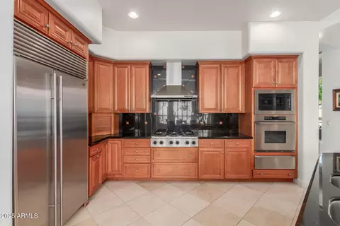 Kitchen - 25817 N Lawler Loop, Phoenix, AZ 85083 photo 2 of 4