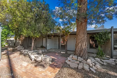 1101 E Bethany Home Rd #8, Phoenix, AZ 85014