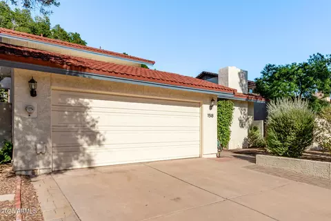 1518 E Candlestick Dr, Tempe, AZ 85283