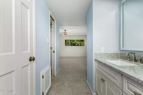 Bath - 1518 E Candlestick Dr, Tempe, AZ 85283 photo 3 of 5
