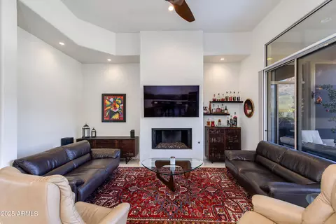 3130 E Squaw Peak Cir, Phoenix, AZ 85016 photo 11