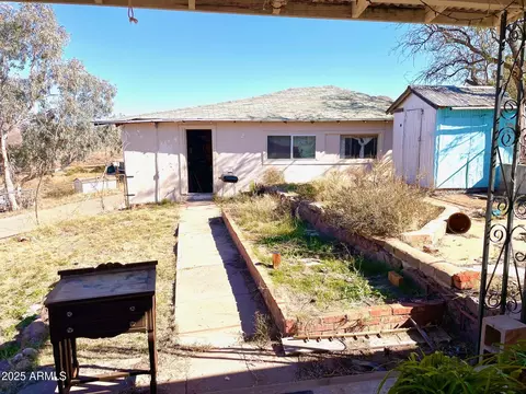 Exterior - 20 Mojave Trl, Bisbee, AZ 85603 photo 5 of 6