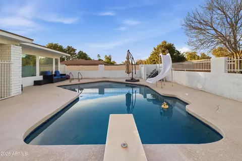Exterior - 704 E Mesquite Ave, Gilbert, AZ 85296 photo 6 of 9