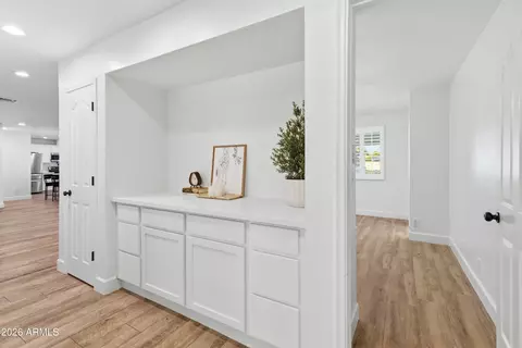 Entry Way - 704 E Mesquite Ave, Gilbert, AZ 85296 photo 3 of 4