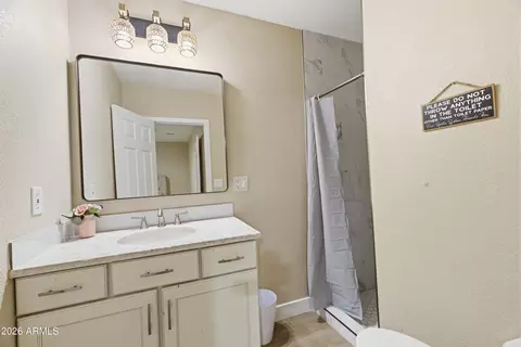 Bath - 704 E Mesquite Ave, Gilbert, AZ 85296 photo 4 of 9