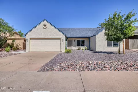 1362 E Wickieup Ln, Phoenix, AZ 85024 photo 5