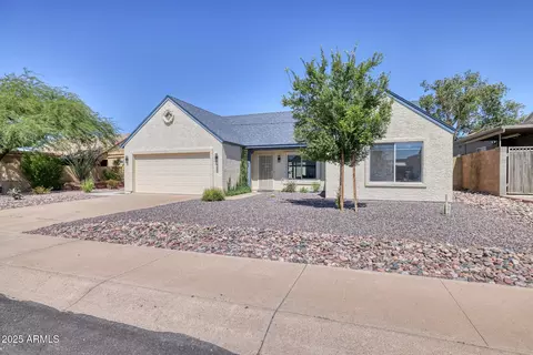 1362 E Wickieup Ln, Phoenix, AZ 85024 photo 6