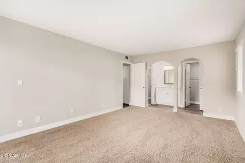 Bedroom - 1840 E Morten Ave #140, Phoenix, AZ 85020 photo 1 of 3