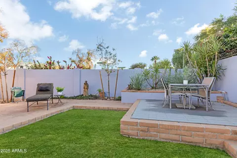 Exterior - 2511 E Oregon Ave, Phoenix, AZ 85016 photo 4 of 6
