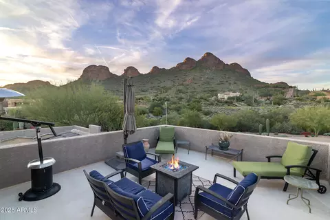 9937 E Hidden Treasure Ct, Gold Canyon, AZ 85118