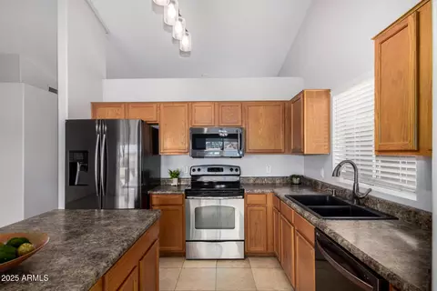 Kitchen - 2994 E Tulsa St, Gilbert, AZ 85295 photo 2 of 3