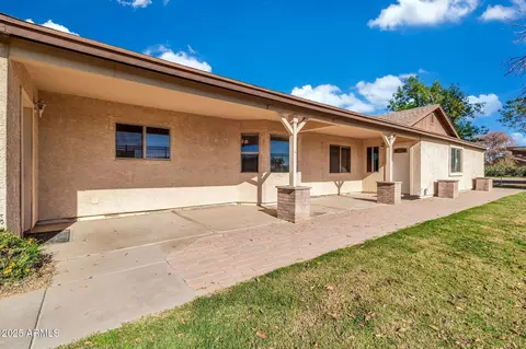 Exterior - 15834 E Ocotillo Rd, Gilbert, AZ 85298 photo 3 of 14