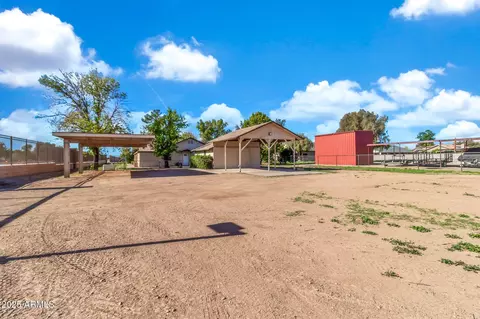 Exterior - 15834 E Ocotillo Rd, Gilbert, AZ 85298 photo 7 of 14