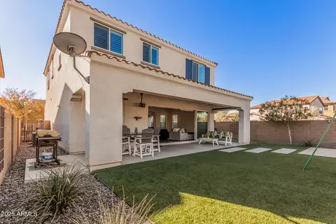 Exterior - 836 E Gary Ln, Phoenix, AZ 85042 photo 6 of 11