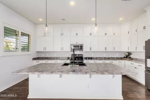 Kitchen - 836 E Gary Ln, Phoenix, AZ 85042 photo 1 of 3