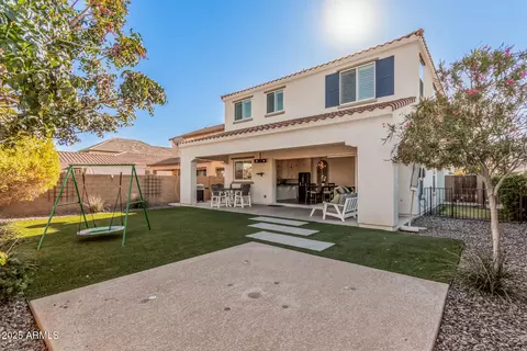Exterior - 836 E Gary Ln, Phoenix, AZ 85042 photo 1 of 11