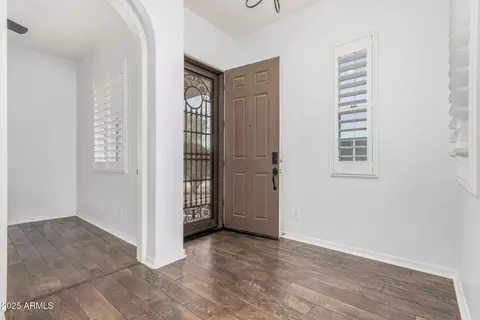 Entry Way - 836 E Gary Ln, Phoenix, AZ 85042 photo 1 of 4