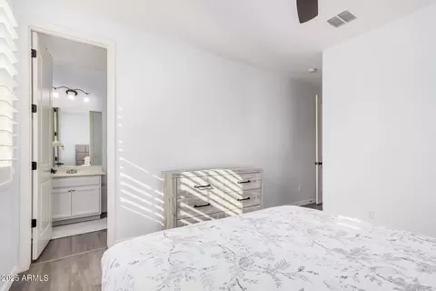 Bedroom - 836 E Gary Ln, Phoenix, AZ 85042 photo 3 of 4