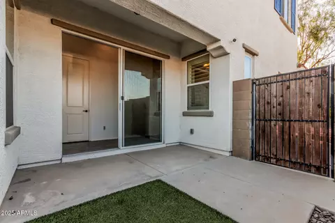Exterior - 836 E Gary Ln, Phoenix, AZ 85042 photo 9 of 11