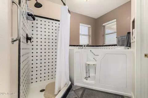 Bath - 30 E 14th Ave, Apache Junction, AZ 85119 photo 1 of 2