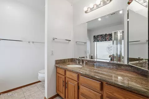Bath - 2639 E Joan D Arc Ave, Phoenix, AZ 85032 photo 1 of 3