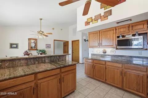 Kitchen - 2639 E Joan D Arc Ave, Phoenix, AZ 85032 photo 4 of 5