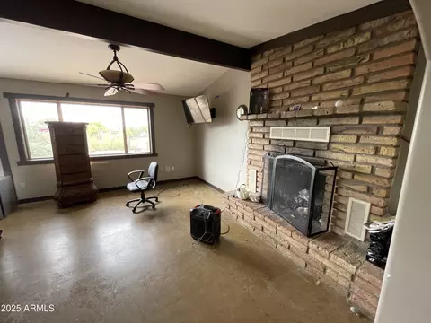 Living - 2950 N Val Vista Rd, Apache Junction, AZ 85119 photo 1 of 2