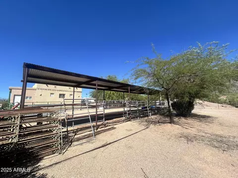 Exterior - 2950 N Val Vista Rd, Apache Junction, AZ 85119 photo 4 of 10