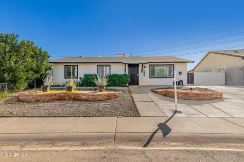 4713 E Hidalgo Ave, Phoenix, AZ 85040