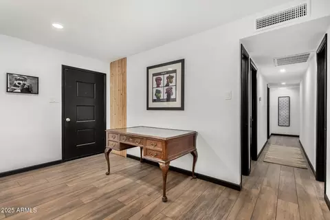 Entry Way - 4713 E Hidalgo Ave, Phoenix, AZ 85040 photo 1 of 2
