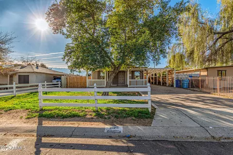 2125 W Highland Ave, Phoenix, AZ 85015